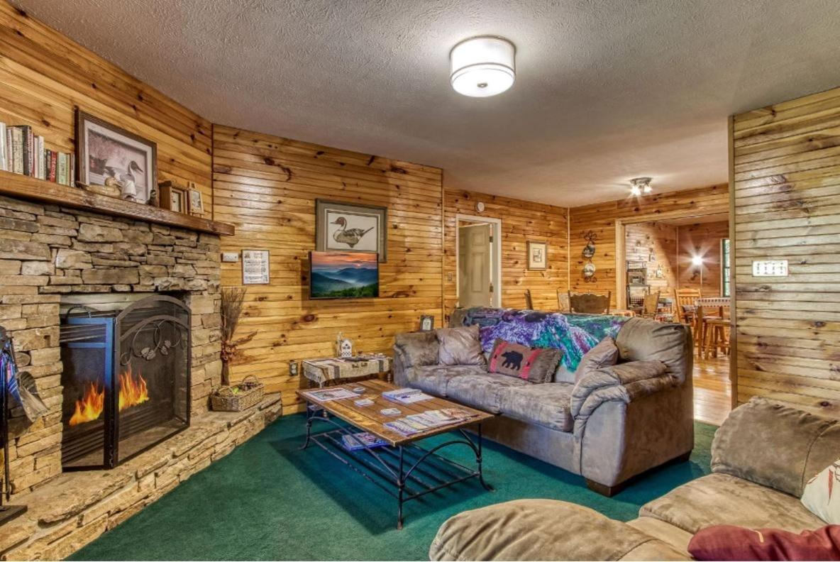 Sunset Ridge Cabin Pigeon Forge Εξωτερικό φωτογραφία
