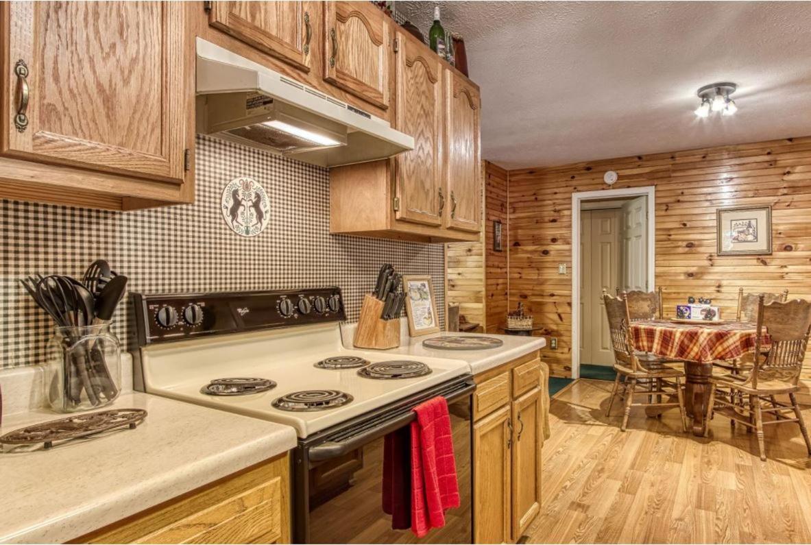 Sunset Ridge Cabin Pigeon Forge Εξωτερικό φωτογραφία
